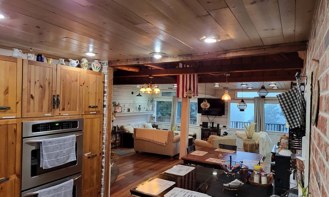 Cedarpines Park Cabina | Escape to your cozy Cedarpines Park cabin, near Yaamava' fun!