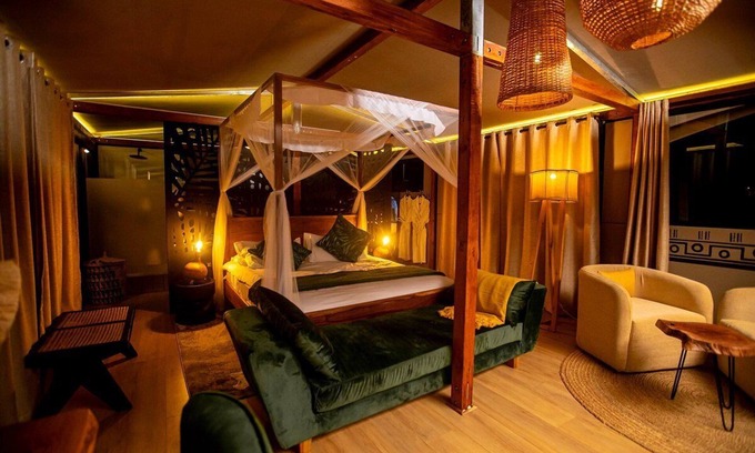 Ikoma Cabina | Escarpment Luxury Camp Serengeti #5