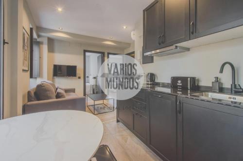 Embajadores Apartamento | Esencia de Madrid para 7 en Santa Ana 20 E2