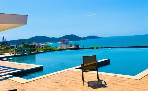 Ingleses Sul Casa | Espaço c/piscinas e vista panorâmica da Praia