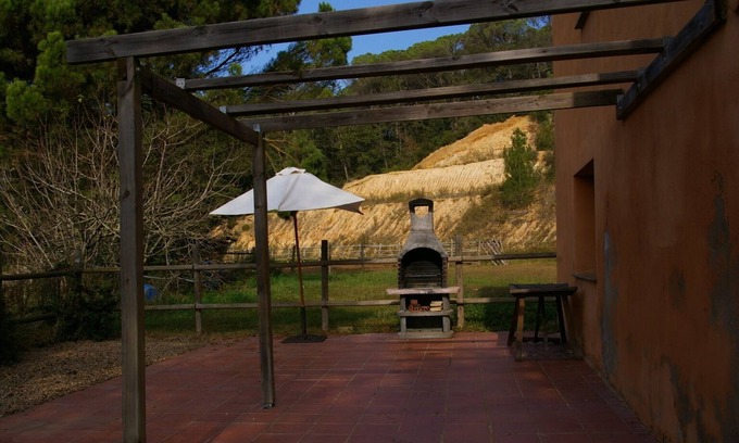 Riudarenes Casa | Espai Rural La Fàbrega, piscina, wifi gratis, barbacoa, ideal familias.
