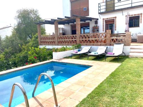 Gaucín Casa | Espectacular casa con piscina en Gaucín