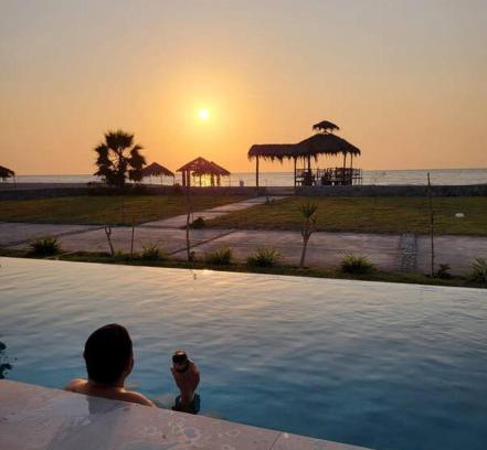 Asia Casa | Espectacular casa frente al mar 1era fila con piscina privada
