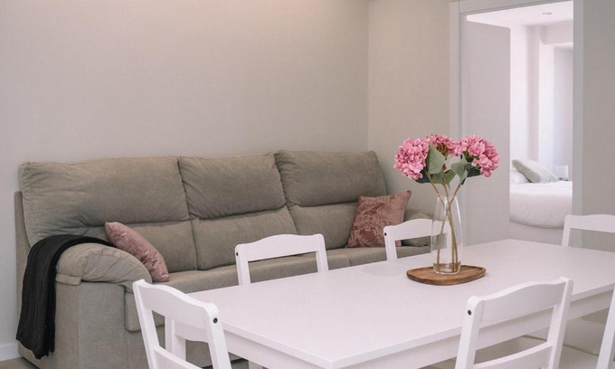 Santiago de Vigo Apartamento | Espectacular moderno en el centro by CABANA Rentals