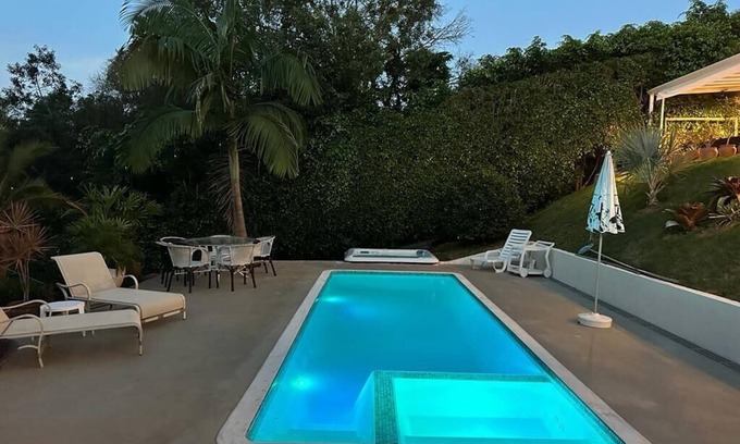 Sorocaba Casa | Espetacular e Charmosa Casa, Condomínio Fech, Ar, Spa+hidro, Piscina, Tv, Wifi,