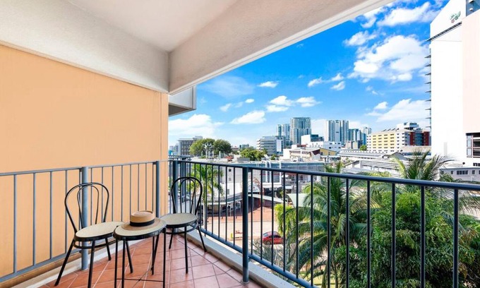 Darwin City Centre Apartamento | Esplanade Escapade - Modern Living & Resort Ease