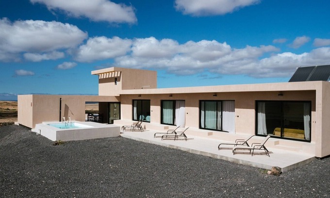 Tindaya Villa | Essea Living Tindaya with heated pool