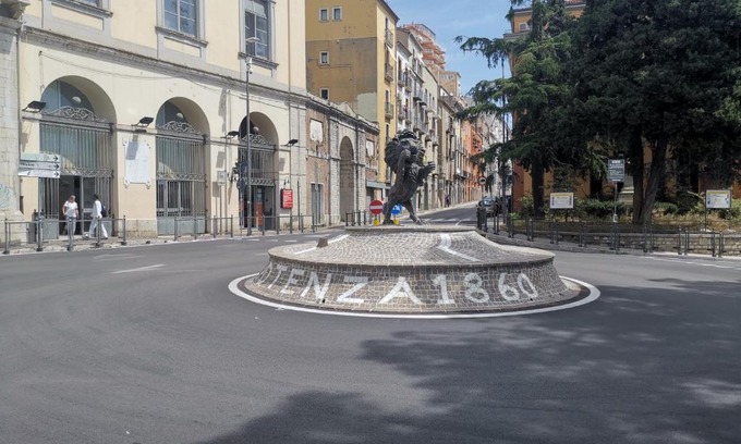 Potenza Casa | ESSENTIAL HOUSE in Centro Città con Parcheggio Privato e WIFI