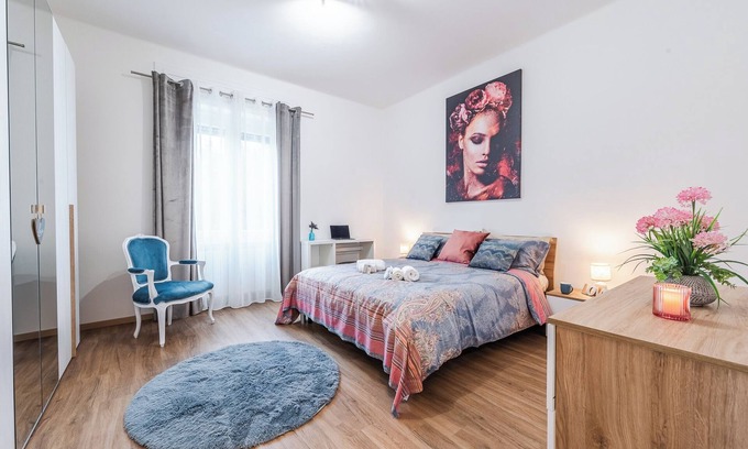 Crocifissa di Rosa Apartamento | *[Essenza Moderna]* near Hospital and Center