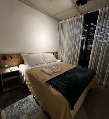 Azenha Apartamento | Estúdio novo, com garagem, em ótima localização!