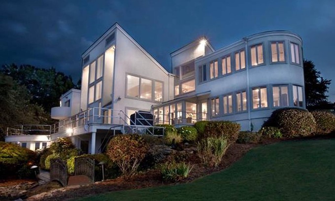 Seneca Casa | "Finca en el lago"! 7 habitaciones / 7 baños (6 suites) ¡Más de 8,400 pies cuadrados! ¡Piscina privada!