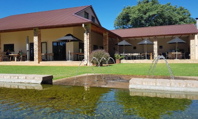 Hekpoort Cabina | Esther's Country Lodge
