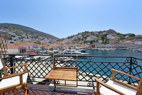 Hydra Casa | Estia Hydra