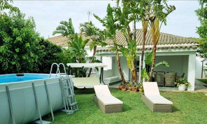 Poblado de Sancti Petri Chalet De Esquí | ESTUARIO 8