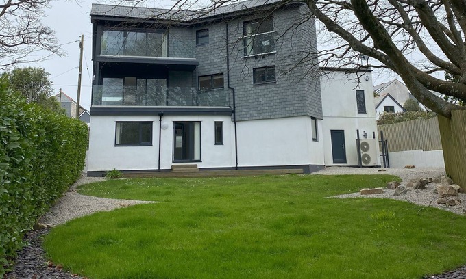 Lelant Casa | ESTUARY WATCH, family friendly, luxury holiday cottage in Carbis Bay