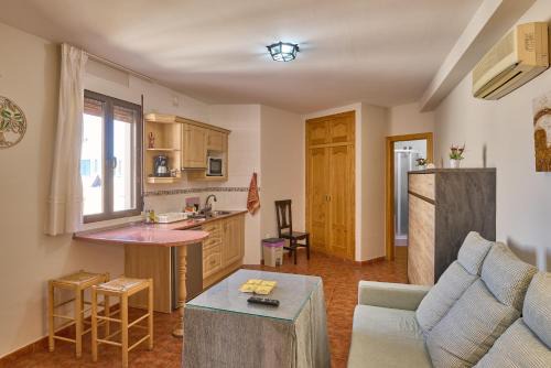 Zuheros Apartamento | Estudio El Castillo