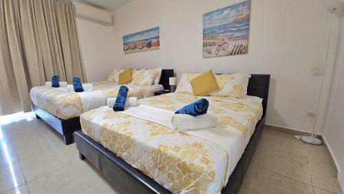 Playa Blanca Apartamento | Estudio Espacioso con Vista al Mar