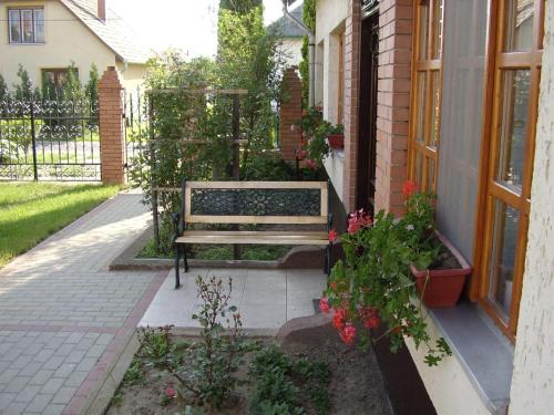 Tiszafured Apartamento | Eszter Vendégház