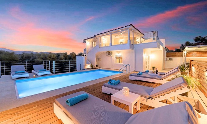 Vathi Villa | Etoile Villa Heated Pool