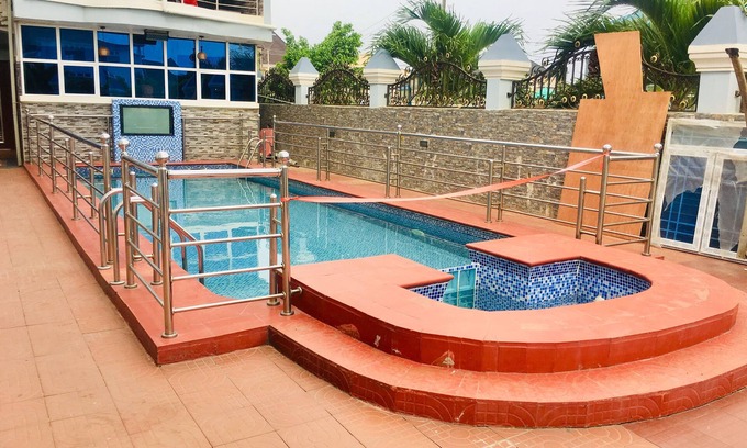 Ikotun Hotel | Euc Demodern Hotel & Suites