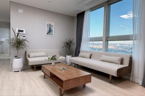 Bongmyeong-dong Apartamento | Eunhasu D&M Residence