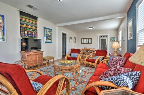 Eureka Casa | Eureka Cottage Near Sequoia Park and Old Town!