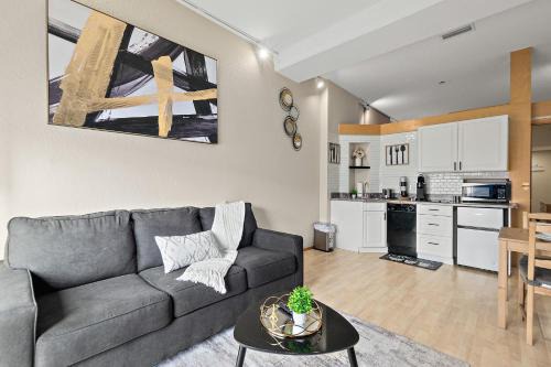 Palm Coast Apartamento | European style Queen Suite in Palm Coast - Best view with Balcony near Beaches!