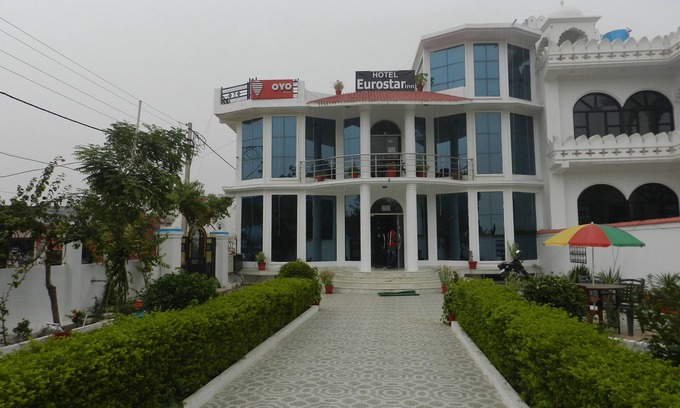 Khajuraho Hotel | EuroStar Inn