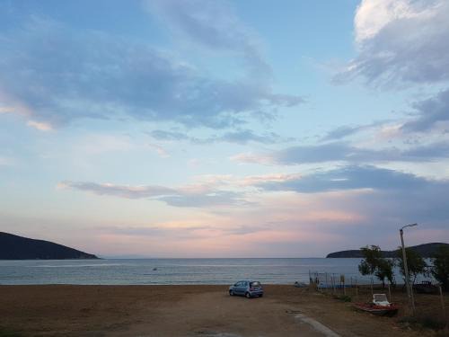 Nea Peramos Apartamento | Eva Beach Apartment
