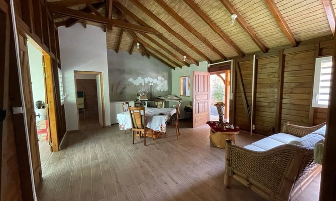 Morne-A-l'Eau Casa | Évasion Créole : Superb T3 with all modern comforts" - in French only