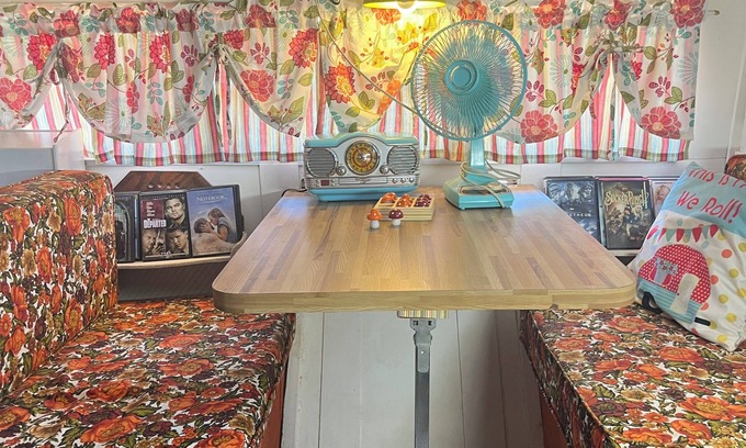 Sweetwater Casa | "Evelyn Mae" a charming 1974 vintage Coachman camper