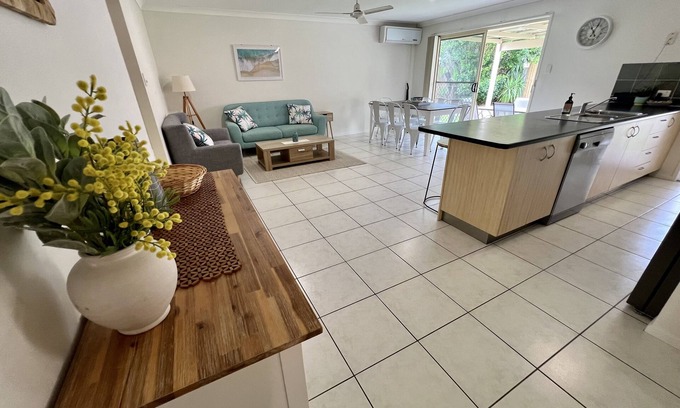 Sandstone Point Casa | Events @Sandstone Point! Sleeps 10! Bribie Beaches