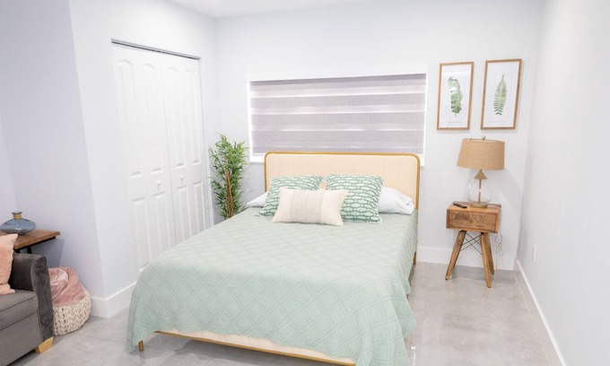 Tamiami Casa | Ever After Retreat - 5 min from Kendall Hospital