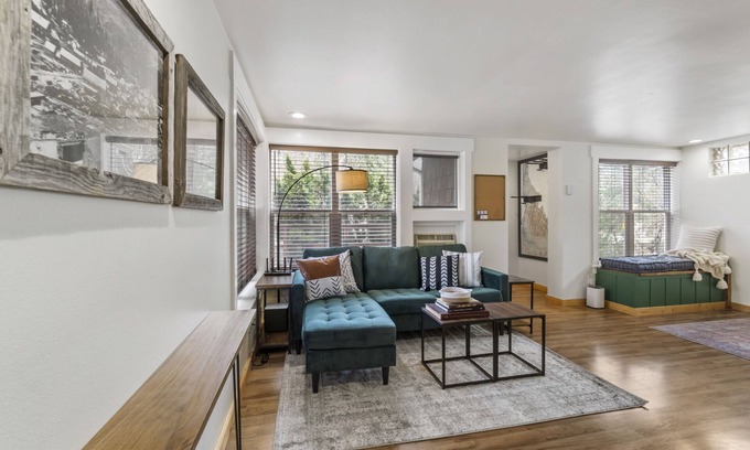 Wallace Casa | Evergreen Escape in Historic Wallace