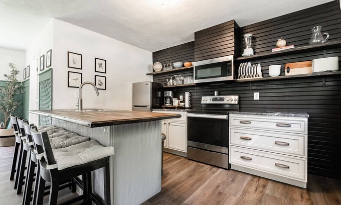Shiloh Cabaña | Everwood Cottage ^ Trees, Birds, and Quiet! Military Friendly