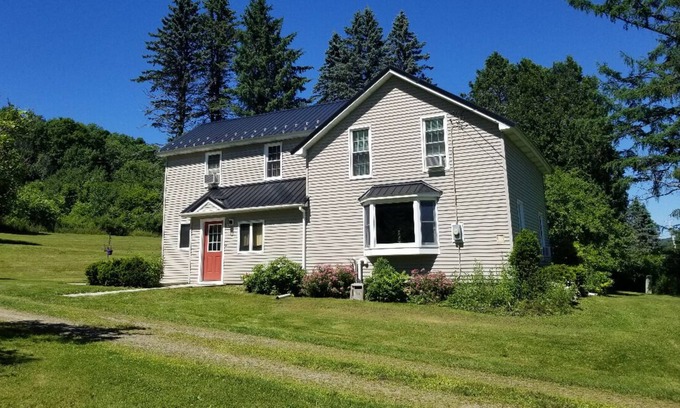 Ellicottville Casa | EVL Acres - País que vive en 13 acres, cerca del pueblo y diversión veraniega