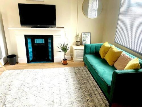 Gravesend Apartamento | Evo Green Gravesend 2 bed Apartment - 2 mins STN Town Centre