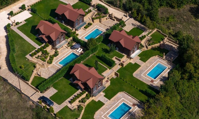 Karpenisi Apartamento | Evritos Villas & Suites with pool