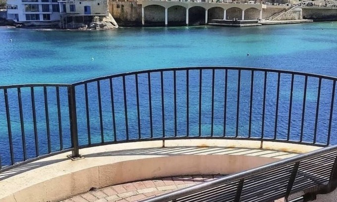 Gzira Apartamento | Ewa Apt - 3-bed Near Sliema - St Julians Seafront