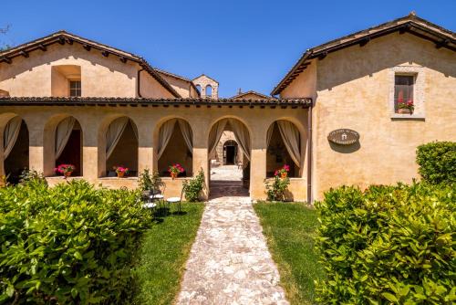 Sant'Anatolia di Narco Casa | Ex Convento Santa Croce-Country resort