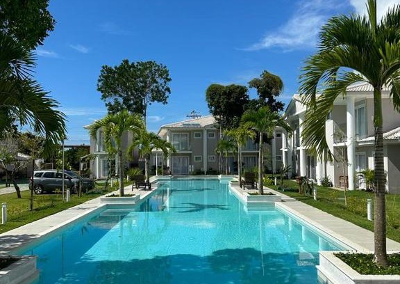 Arraial d'Ajuda Casa | Excelente Casa de 02 suítes em Arraial D'ajuda-condomínio fechado