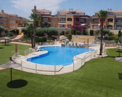 Caserio Los Tarquinos Apartamento | Excelente Duplex en Altaona golf resort-piscinas