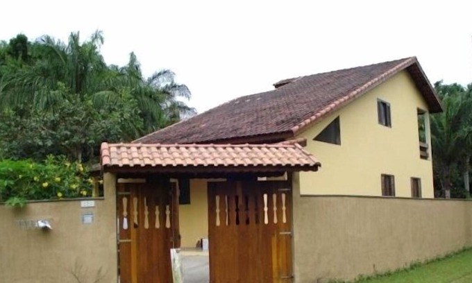 Guarau Casa | Excellent beach house with garden, 500 meters from the beach