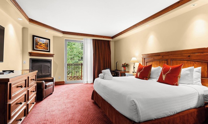 Vail Hotel | Excellent Choice! Spacious Unit with Mountain View, Near Gondola One