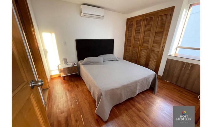 La Aguacatala Apartamento | ☆EXCELENTE UBICACIÓN EL POBLADO ☆215MB WIFI ☆A/C