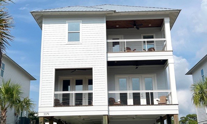 Orange Beach Casa | Excellent Location, Beautiful House Sleeps 10 and Will Feel Like Home!