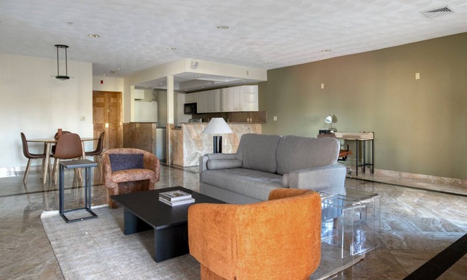 Somerville Apartamento | Excellent Somerville 3BR w/ W/D, near Union Square T Stop, by Blueground