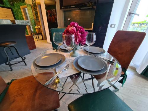 Mamaia-Sat Apartamento | Excentric Apartament & Sea View by Alezzi