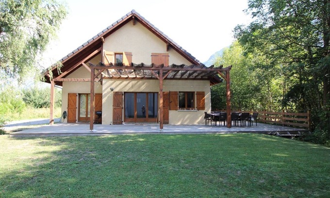 Le Bourg-d'Oisans Casa | Magnífica, moderna y amigable casa ciclista en el corazón de Bourg d'Oisans