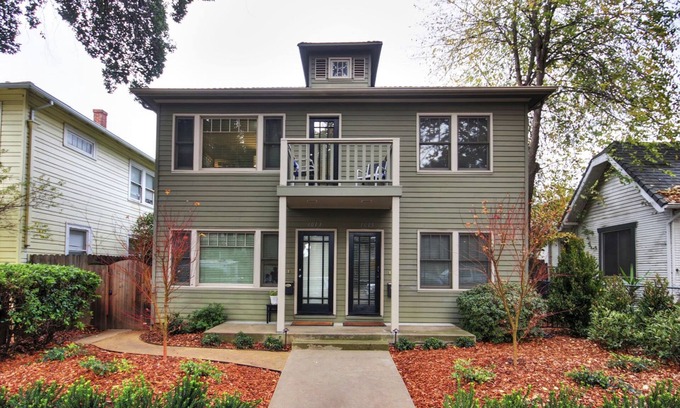 Downtown Sacramento Apartamento | Exceptional charming spacious 2bedroom French colonial in desirable midtown area